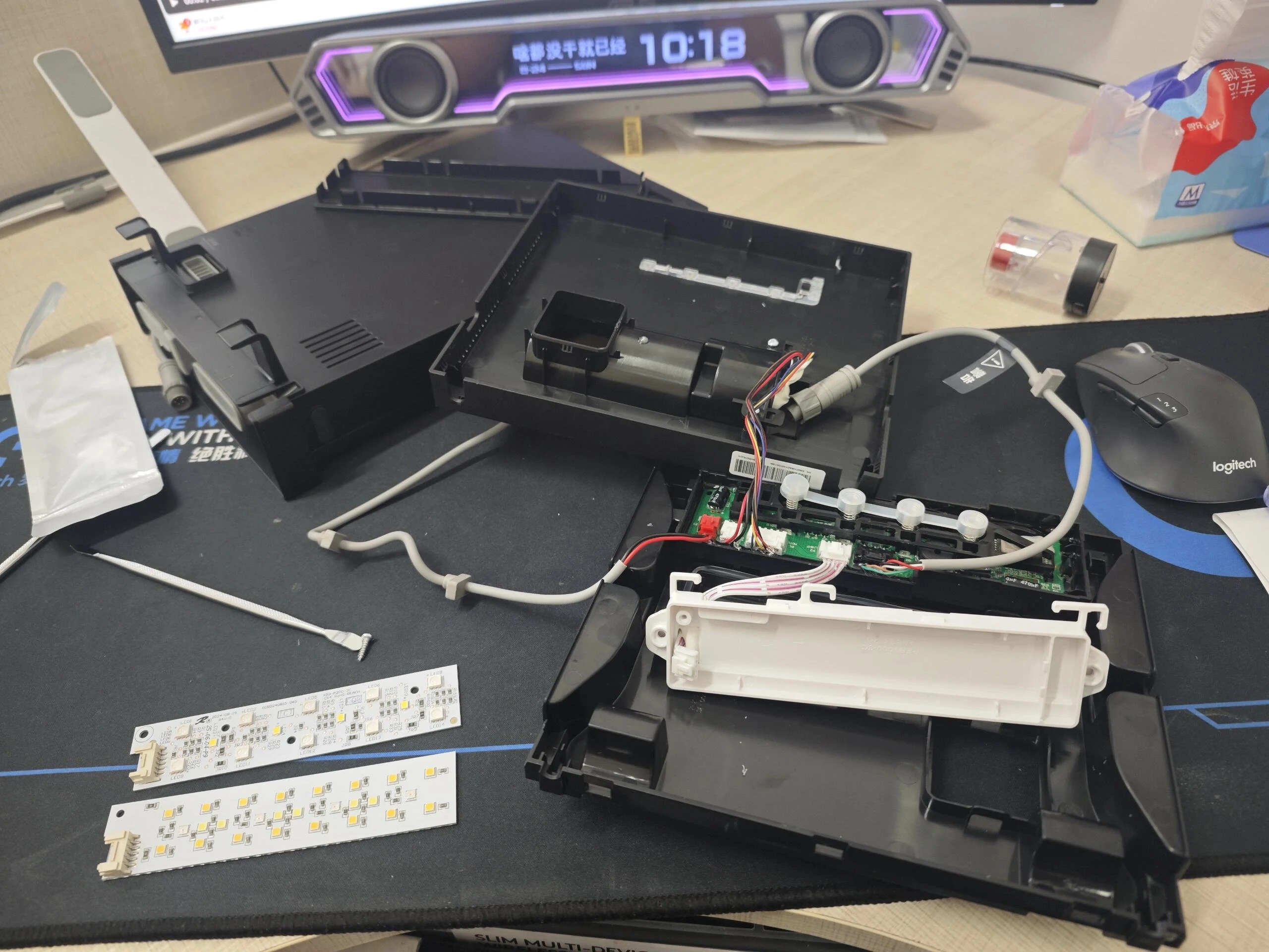 Bể cá để bàn văn phòng cho người mới: kinh nghiệm setup bể mini nuôi cá Neon và tép Blue Dream Fire Red 7 Bể cá để bàn văn phòng cho người mới: kinh nghiệm setup bể mini nuôi cá Neon và tép Blue Dream Fire Red